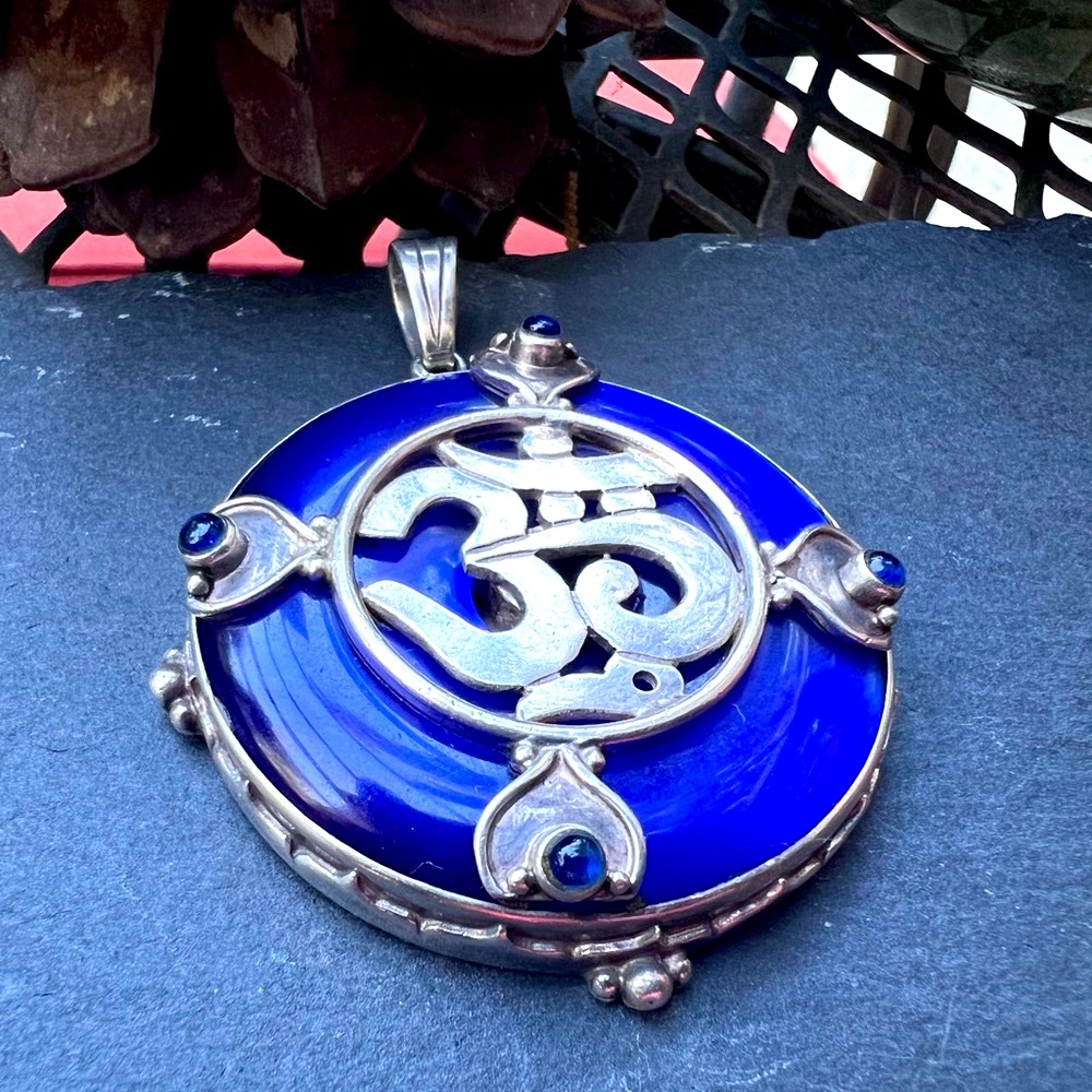 Shankari OM pendant - 925 sterling silver, natural blue andara crystal-Handmade